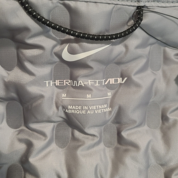 NWT Nike Woman's Therma Fit ADV Downfill Running Vest Grey Size Medium - Picture 10 of 16